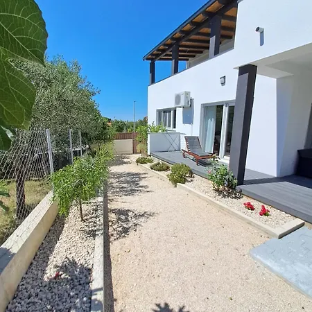 House Meri *