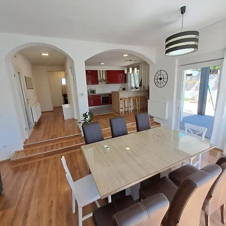 House Meri Pakoštane