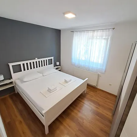 House Meri * Pakoštane