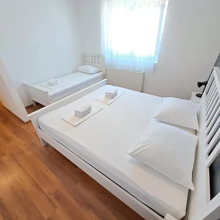 Feriehus House Meri Pakoštane