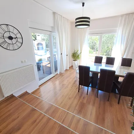 House Meri *