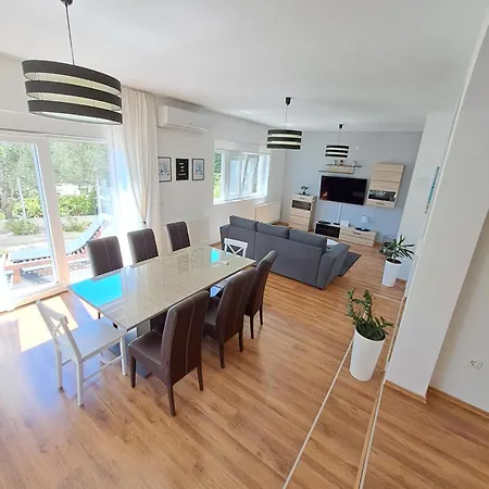 House Meri Feriehus *