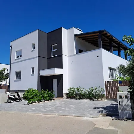 House Meri Holiday home Pakostane